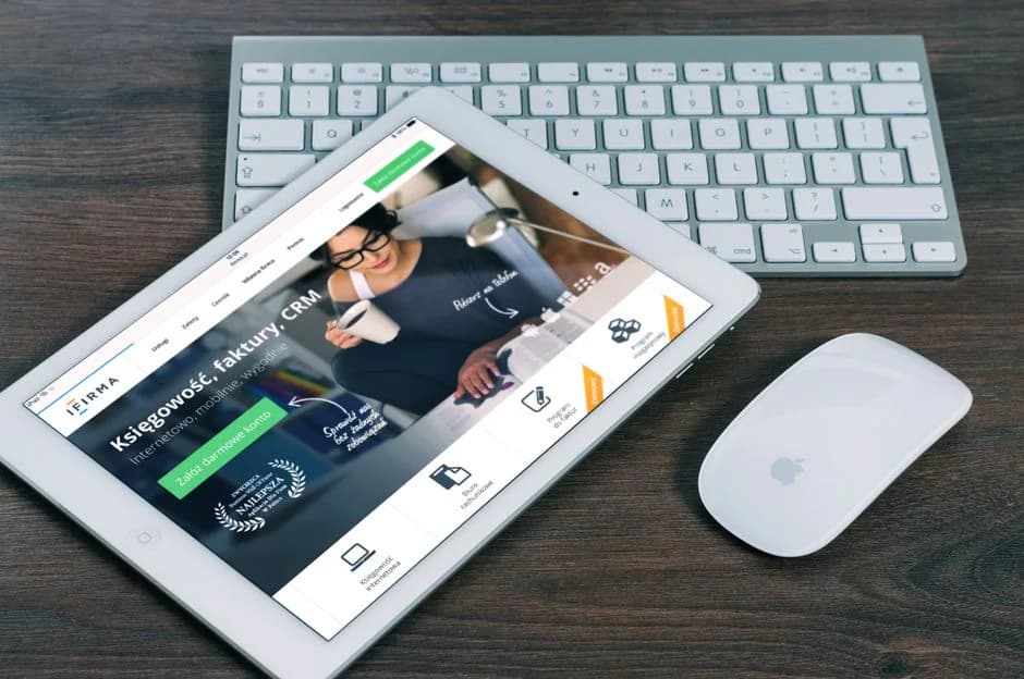 {'response': 'Tablet with financial website and white keyboard, illustrating automated CRM data quality cleanup workflow